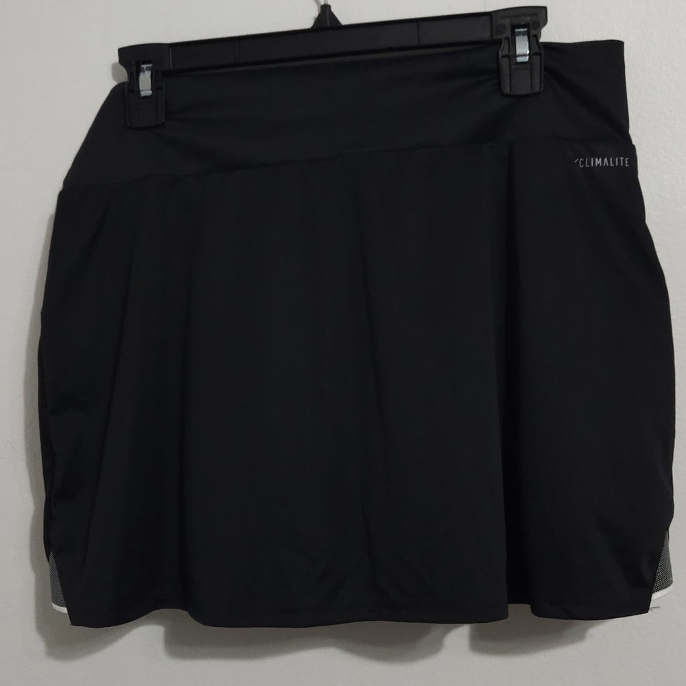 NWT! Adidas Club Tennis skort for women. Size Large. - Picture 2 of 8